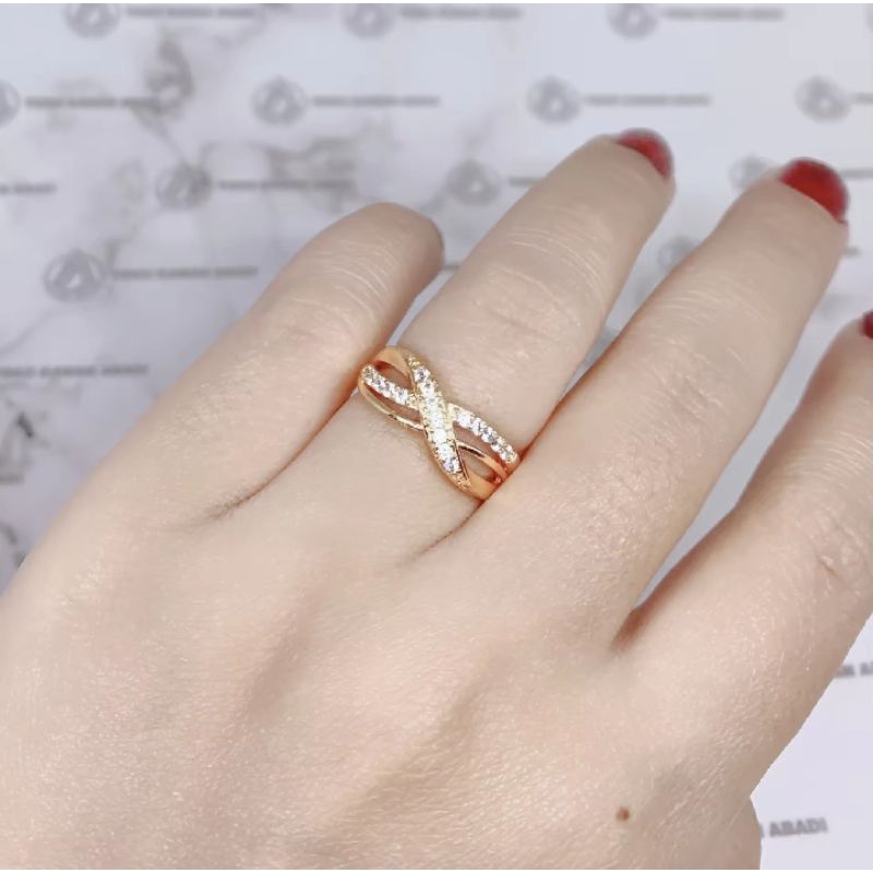 Cincin Xuping Gold Fashion wanita motif permata Sabuk perhiasan wanita