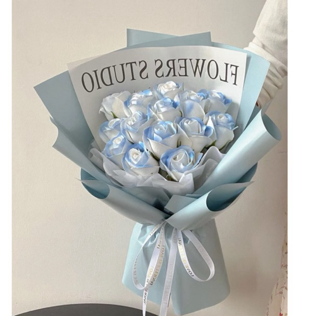 (dhipta.blooms) bunga bouquet artificial mawar gradasi putih biru/ buket bunga wedding/buket bunga l