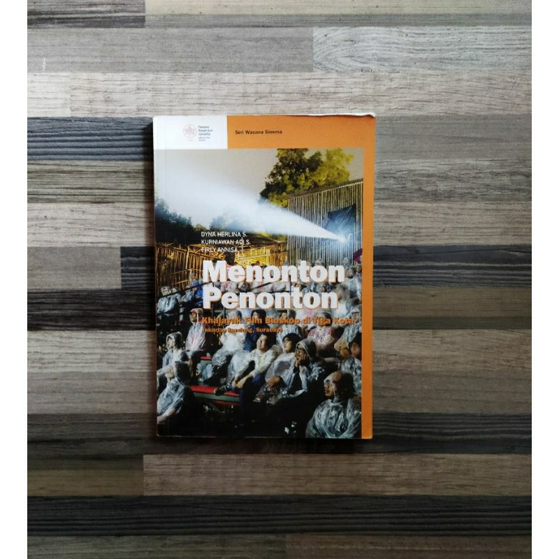 MENONTON PENONTON KHALAYAK FILM BIOSKOP