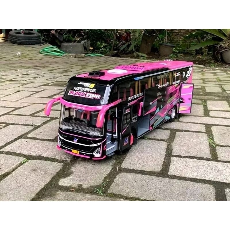 miniatur bus pariwisata Blackpink non remote control