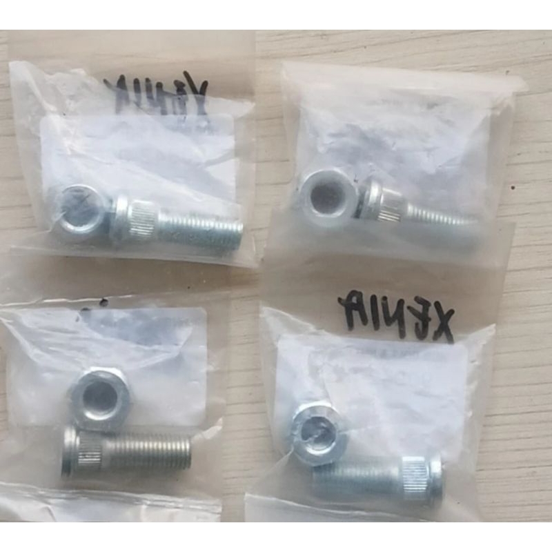 Baut Roda + Mur mobil Avanza Xenia