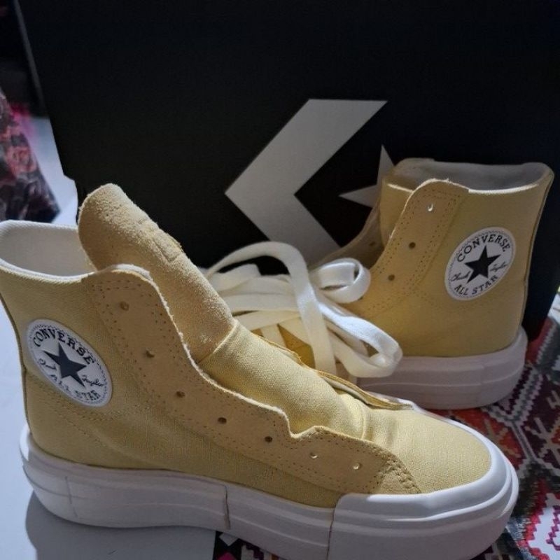 Sepatu Converse CTAS Cruise Unisex Sneakers- Golden Original [Second/bekas]