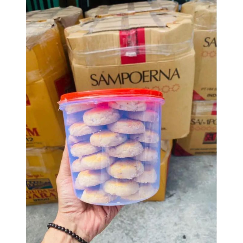 

KUE KACANG JEMBER Toples merah