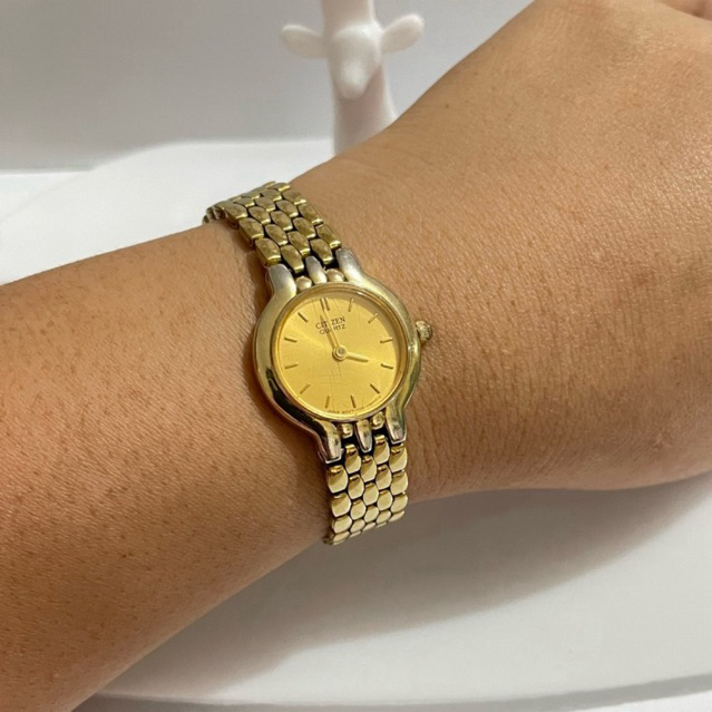 Jam Tangan Wanita Citizen Elegance Gold Plated