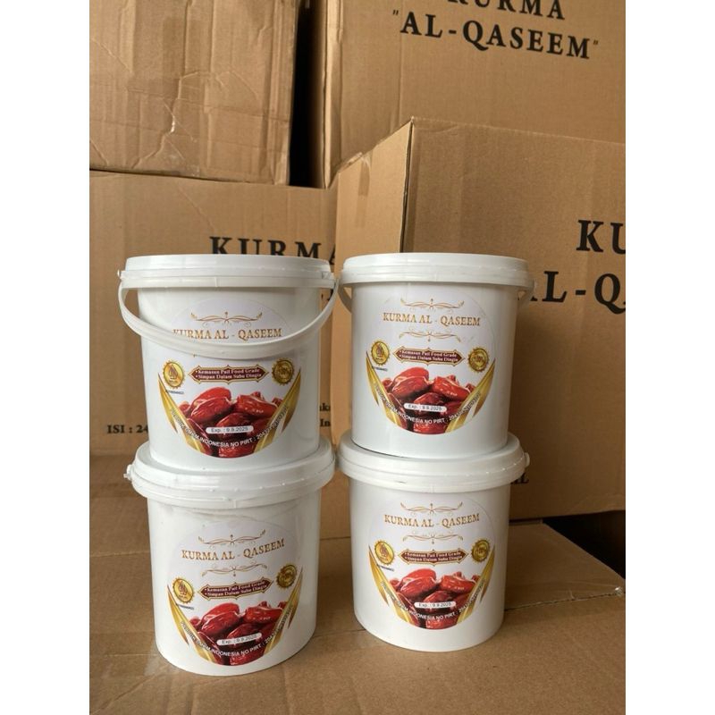 

PAKET 2 EMBER KURMA L QASIM KURMA TIMBA AL QASEEM