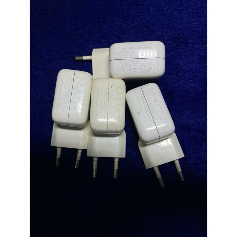 adaptor 12 Watt  cabutan iPad apple original 100%