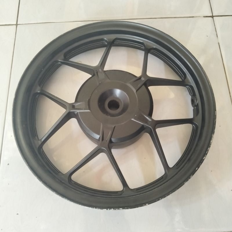velg velk belakang Vario 125 150 LED old original