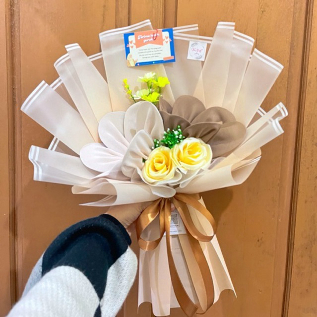 

Buket Hijab Hadiah Lebaran Wisuda Ulang Tahun