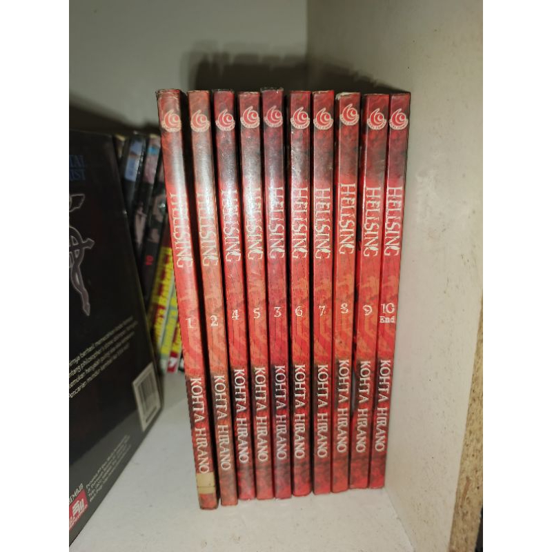 Komik Hellsing 1-10 set