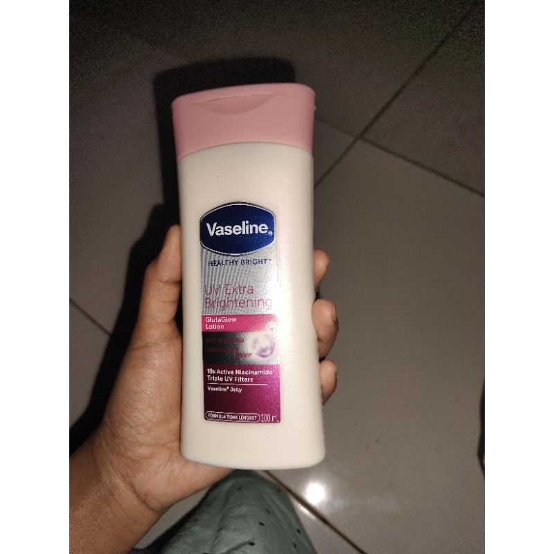 vaseline hand body