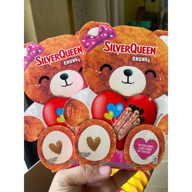 

SILVERQUEEN TEDDY BEAR EDISI VALENTINE CHUNKY BAR 3 x 26gr