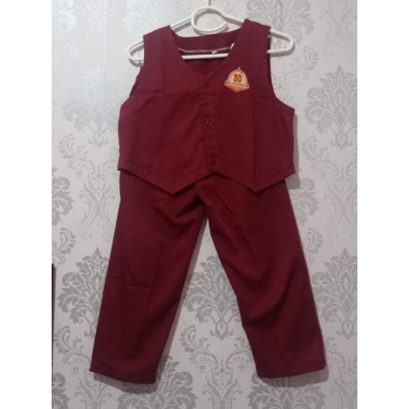 2 Rompi sekolah n 2 celana panjang seragam anak laki-laki SD cendana Batam Preloved Dijual khusus Ba