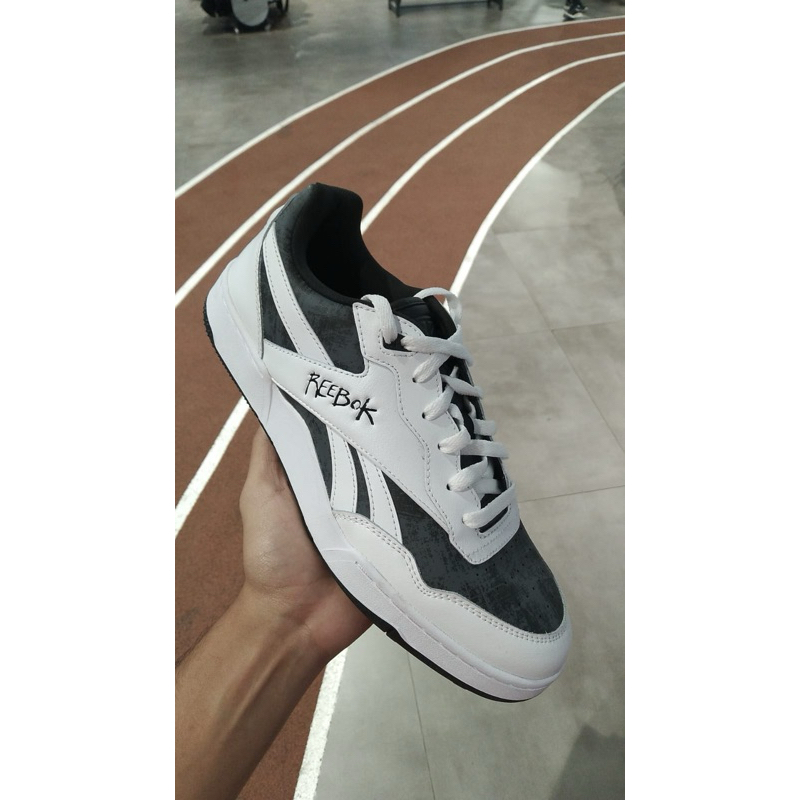 REEBOK BB4000 II