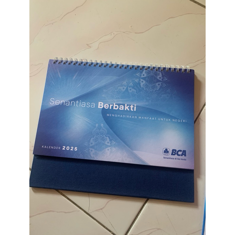 

Kalender Meja BCA 2025