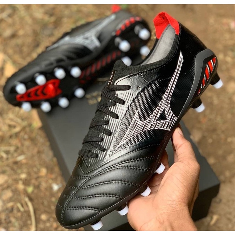 22LANGSUNG KIRIM Sepatu Bola Mizuno Beta 3 Black Red