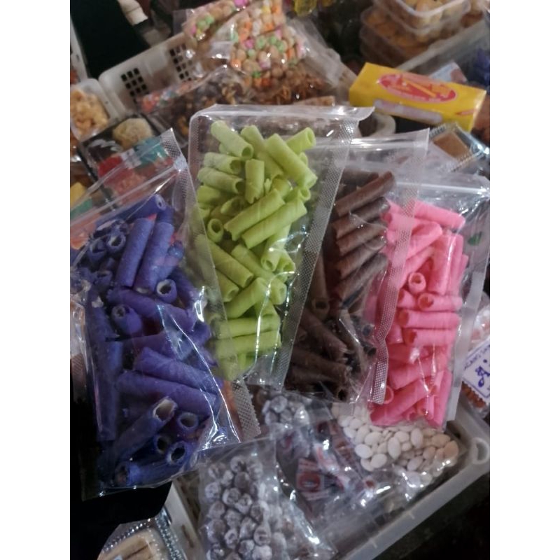 

Stick Wafer Astor/ Wafer Stick Manis Aneka Rasa