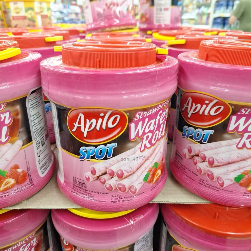 

APILO SPOT Strawberry Wafer Roll 500gram