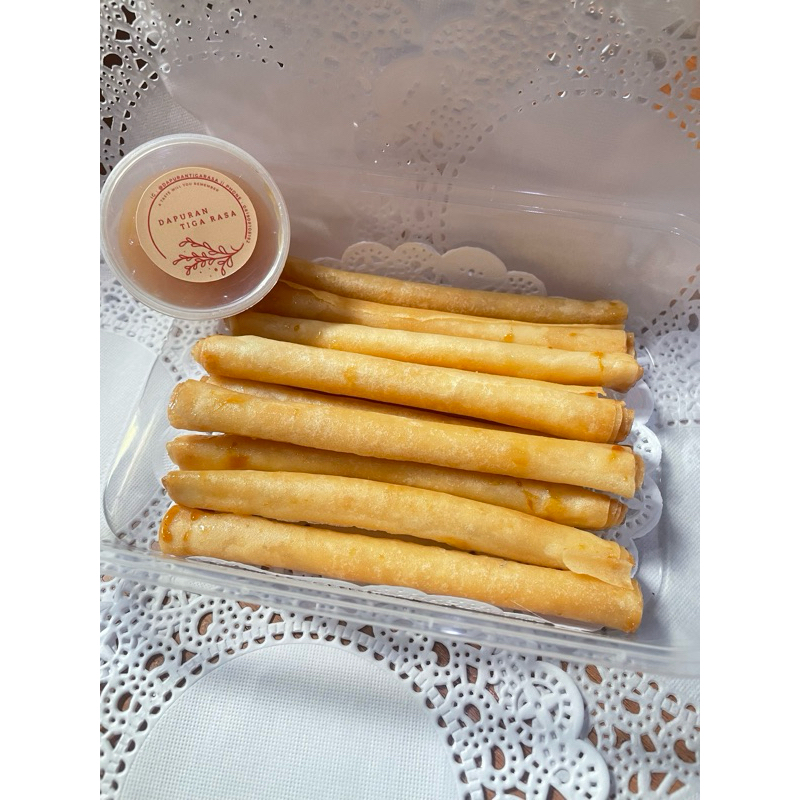 

cheese roll with caramel topping