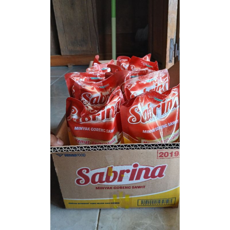 

Minyak Sabrina 1 litr