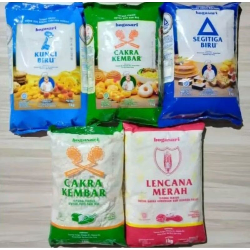 

Tepung Terigu Segitiga Biru - Cakra Kembar - Lencana Merah 1kg | Tepung Terigu 1 Kg