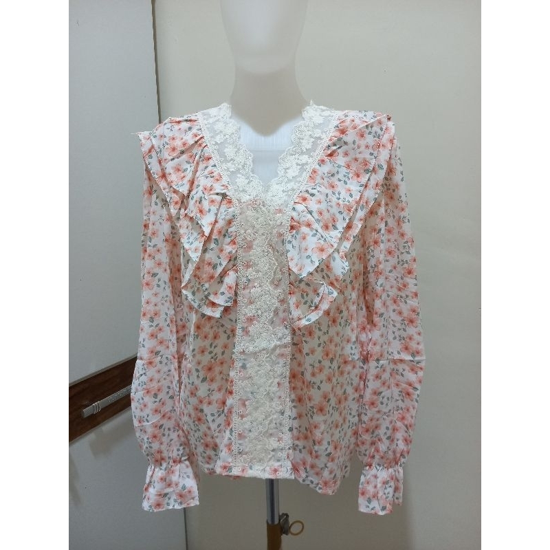 blouse wanita motif bunga lengan panjang