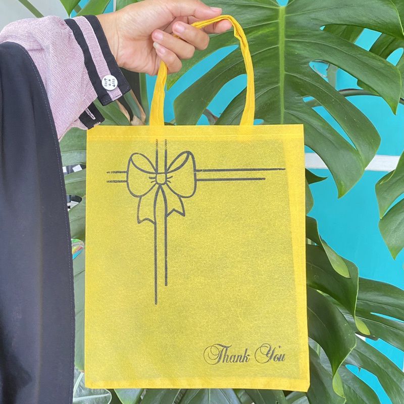 

TAS GOODIEBAG SNACK ACARA PESTA TERBARU PUSAT TAS SOUVENIR PONOROGO