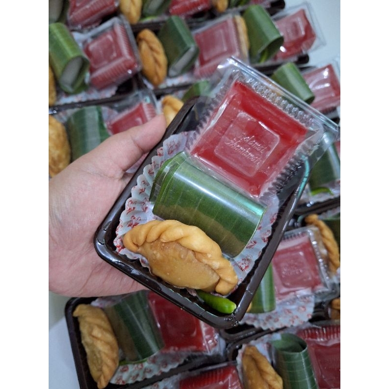 

Snack Box Kue Basah Wisuda Aqiqah Takjil Puasa Kue Takjil Ramadhan Murah Jakarta