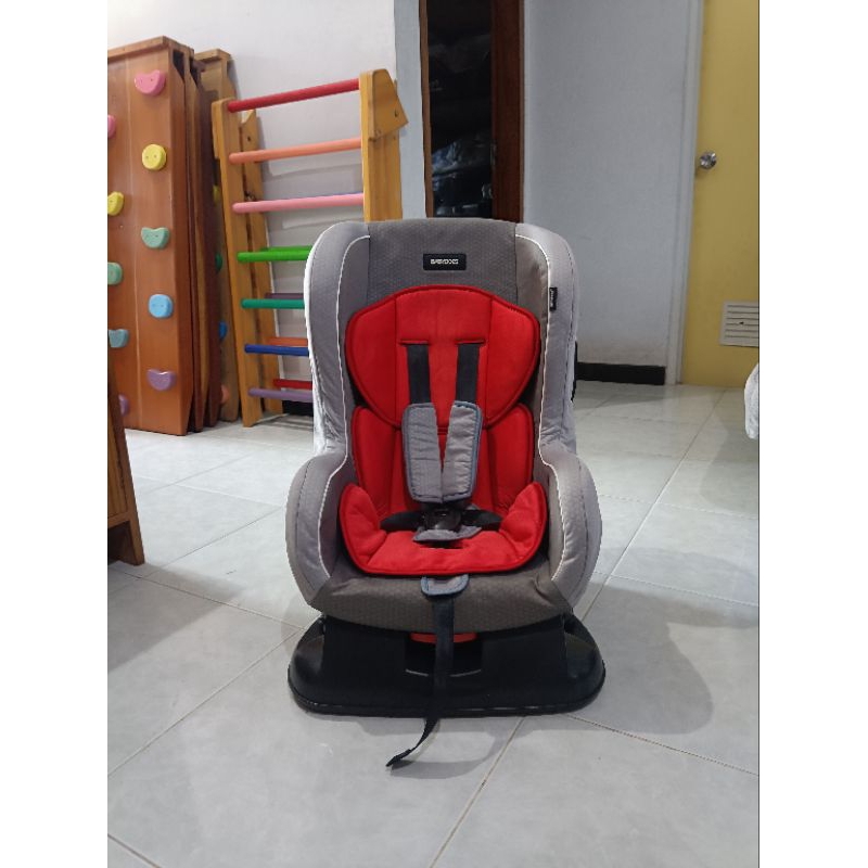 Car seat babydoes red second preloved