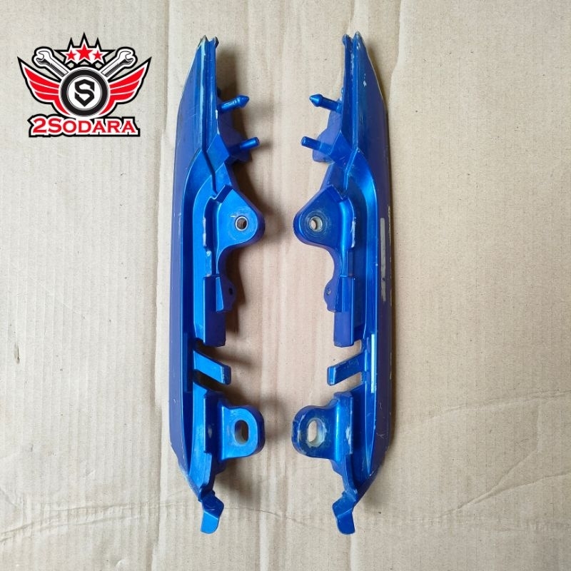 Behel Jok Belakang Yamaha Vixion New NVL Biru YGP ORIGINAL