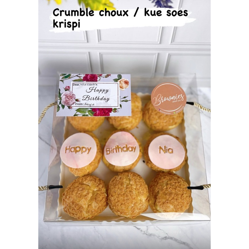 

Choux Au Craquelin / cream puff / kue soes