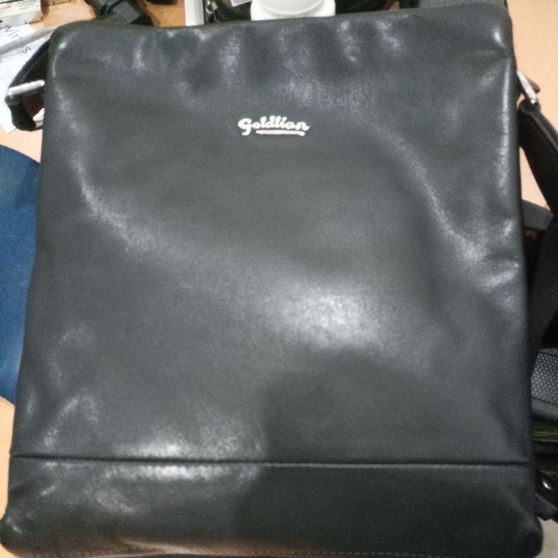 Goldlion Sling Bag Pria Bekas