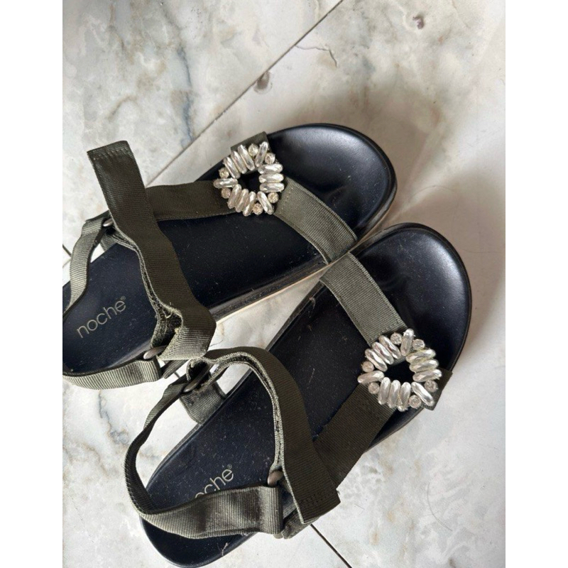 (PRELOVED) SEPATU SANDAL NOCHE