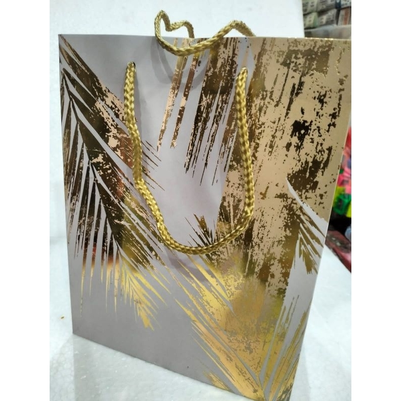 

TAS KARTON MOTIF TAS KARTON CANTIK TAS KARTON MENARIK TAS KARTON SOUVENIR TAS KARTON FASHION