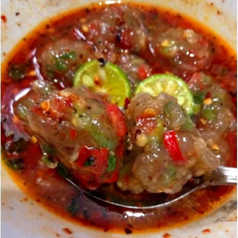 

Cemilan Baso Aci Tulang Rangu / Makanan Baso Aci Tulang Rangu dengan Bumbu Pedas Gurih Jeruk