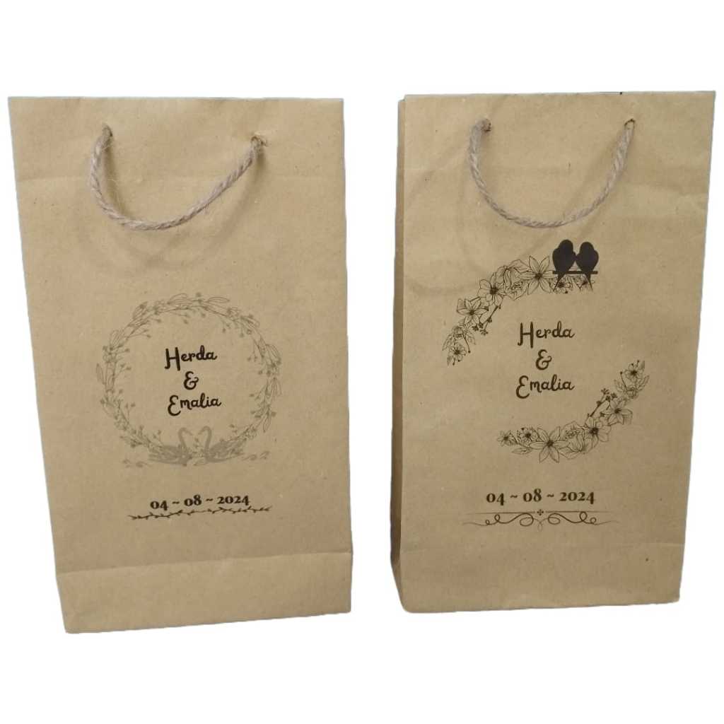 

Paper Bag Custom Desain 1pak (isi 50biji) ukuran 13.5cm x 6cm x 24cm - Paper Bag Murah - Paper Bag Tali Rami