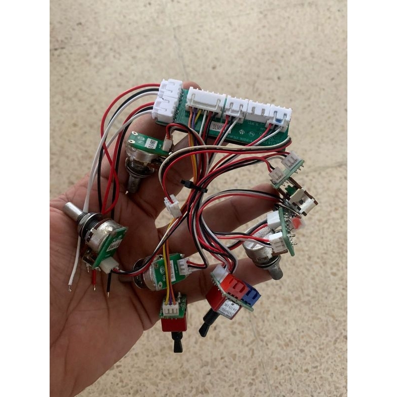 Preamp IBANEZ SR Premium 3Band.