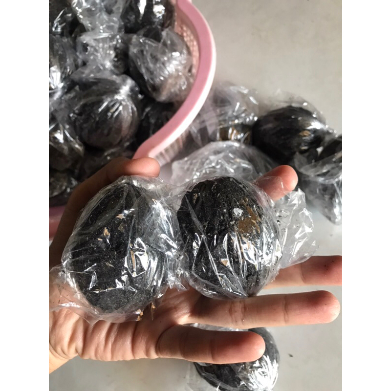 

Telur asin Mentah isi 10biji /Telur Bebek asin telur bebek/ Telur bebek mentah asin