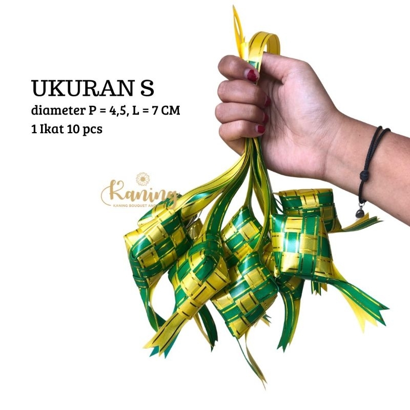 

READY Ketupat Hias ISI 10 / Ketupat lebaran /Ketupat Parcel / Ketupat Hiasan Idul Fitri / Ketupat Mini / Ketupat Gantung / Hiasan Idul Fitri / Hiasan Gantung Lebaran