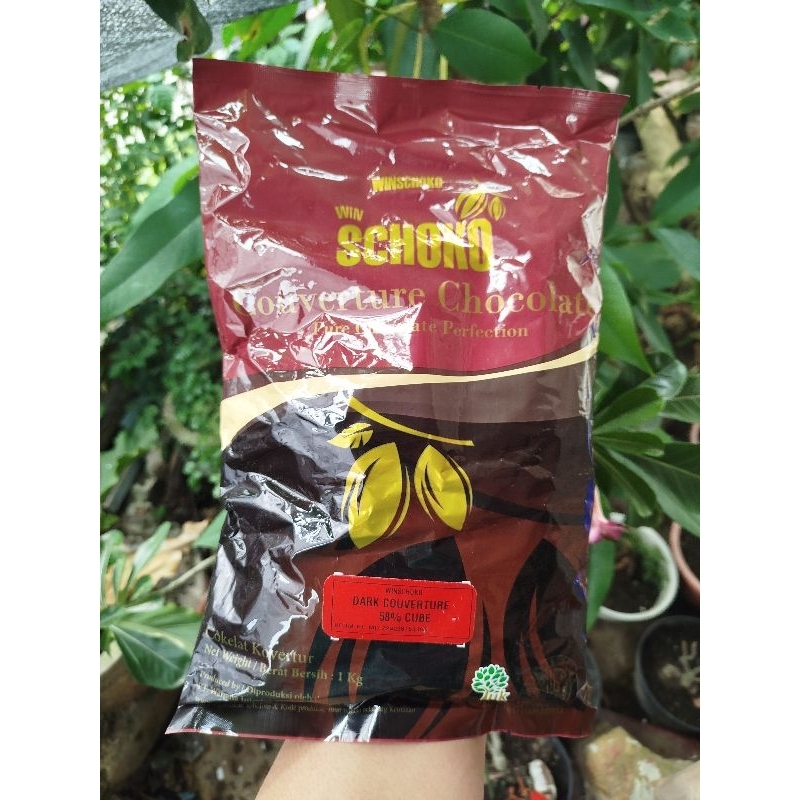 

SCHOKO Dark 58% Couverture Cube - 1 Kg / Coklat Kovertur Bentuk Dadu