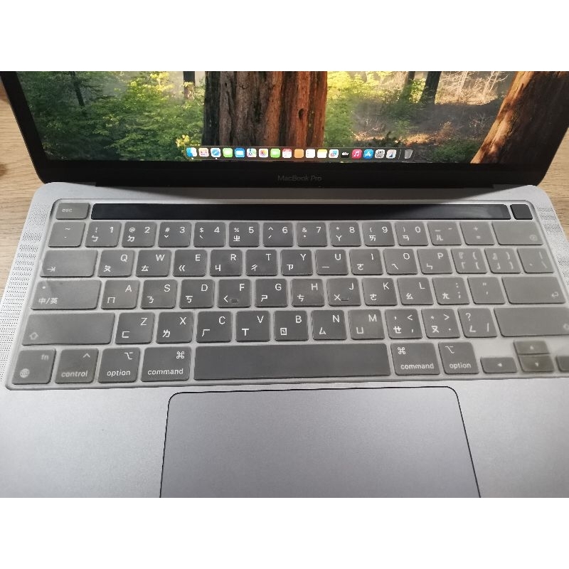 macbook pro m1 8/256 2020
