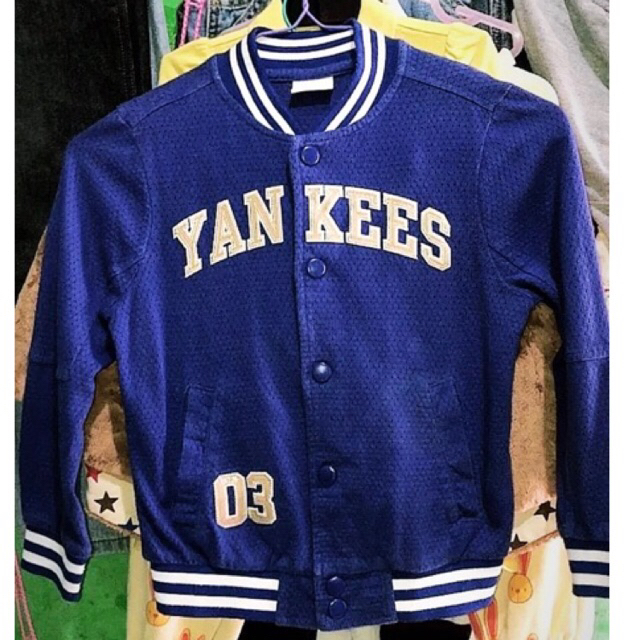 Varsity MLB anak