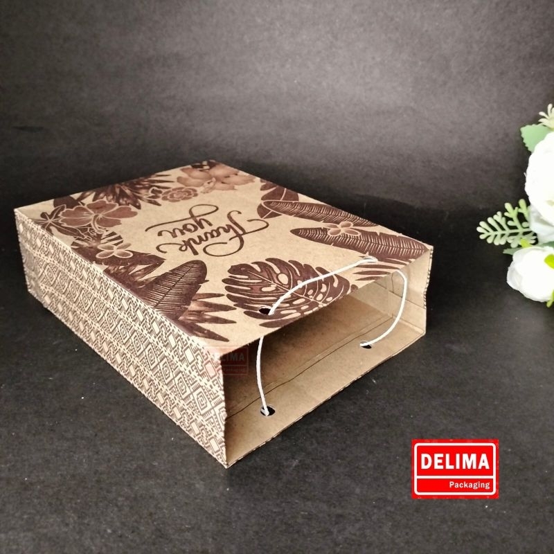 

PAPER BAG SNACK (TIPIS) 13 x 5,5 x 19 (isi 50)