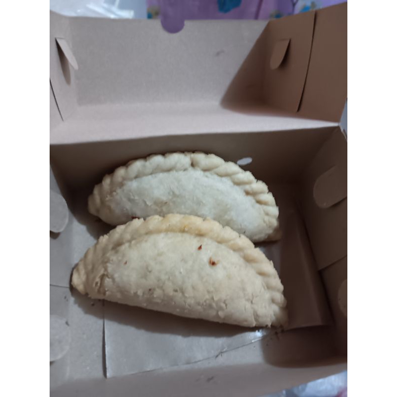 

Cireng Jumbo Isi Ayam Suwir Pedas