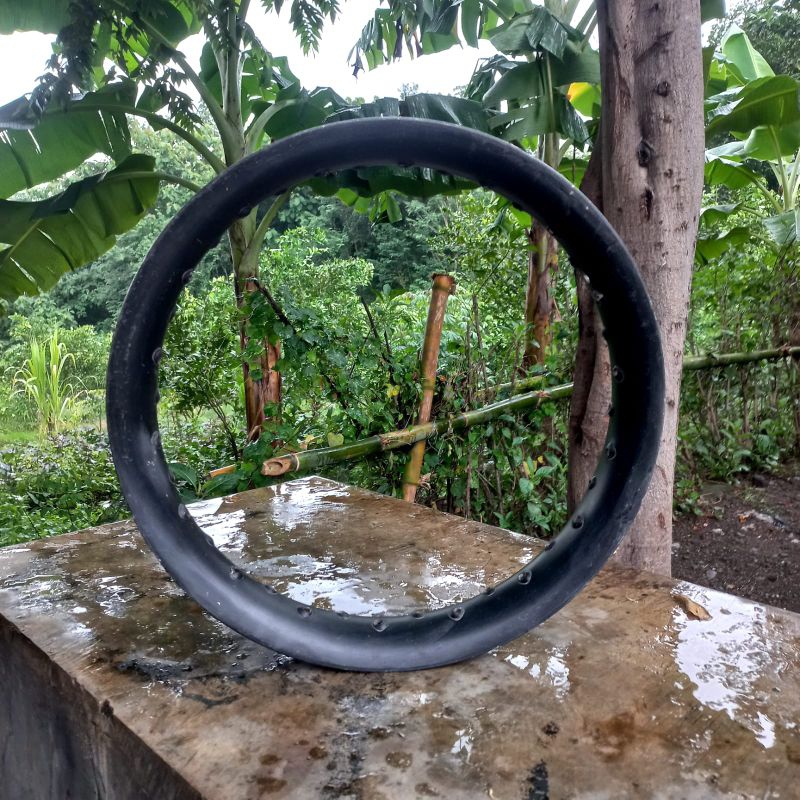 velg comet model Ushape tersedia ukuran 140/160/185/215/250/300 R17 ushape repaint hitam doff