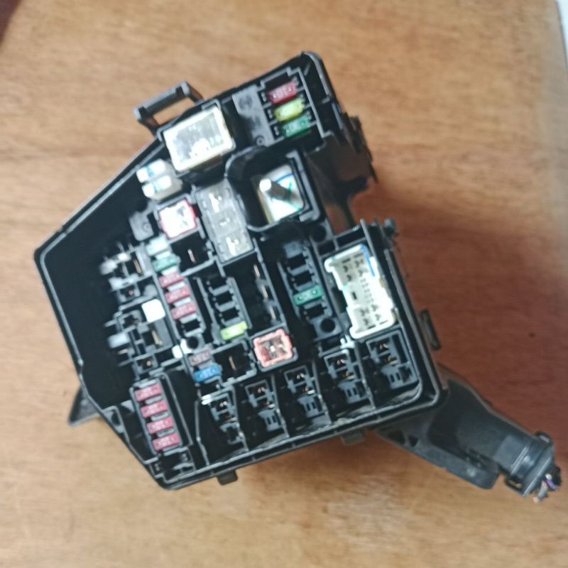Fuse Box Sekring Toyota Yaris Vios Original