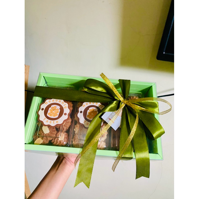 

Hampers 3in1 Cookies premium heavenly taste kemasan 300gr