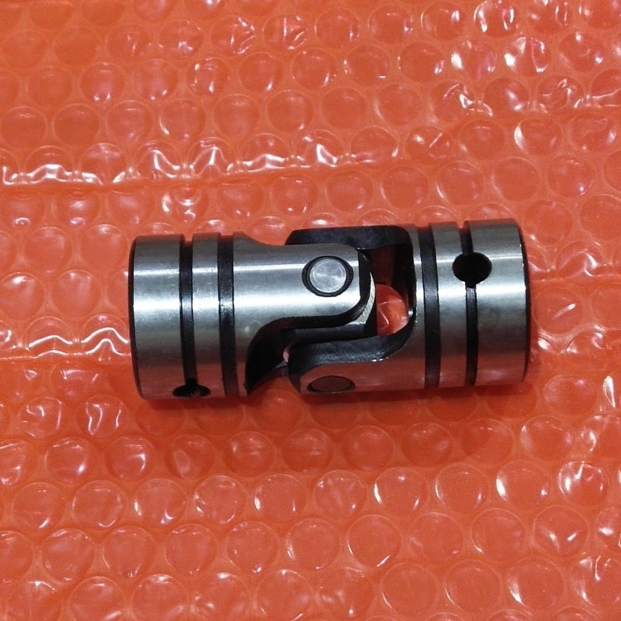 Universal Joint Coupling 74x32x16mm Panjang 74mm Diameter Luar 32mm Dalam 16mm