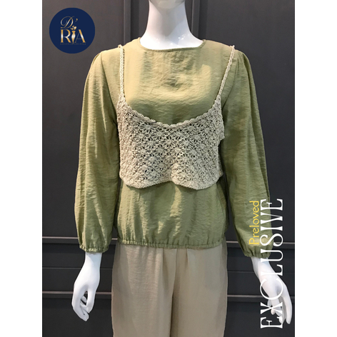 EXCLUSIVE PRELOVED Blouse + Outer Wanita YIXI Studio