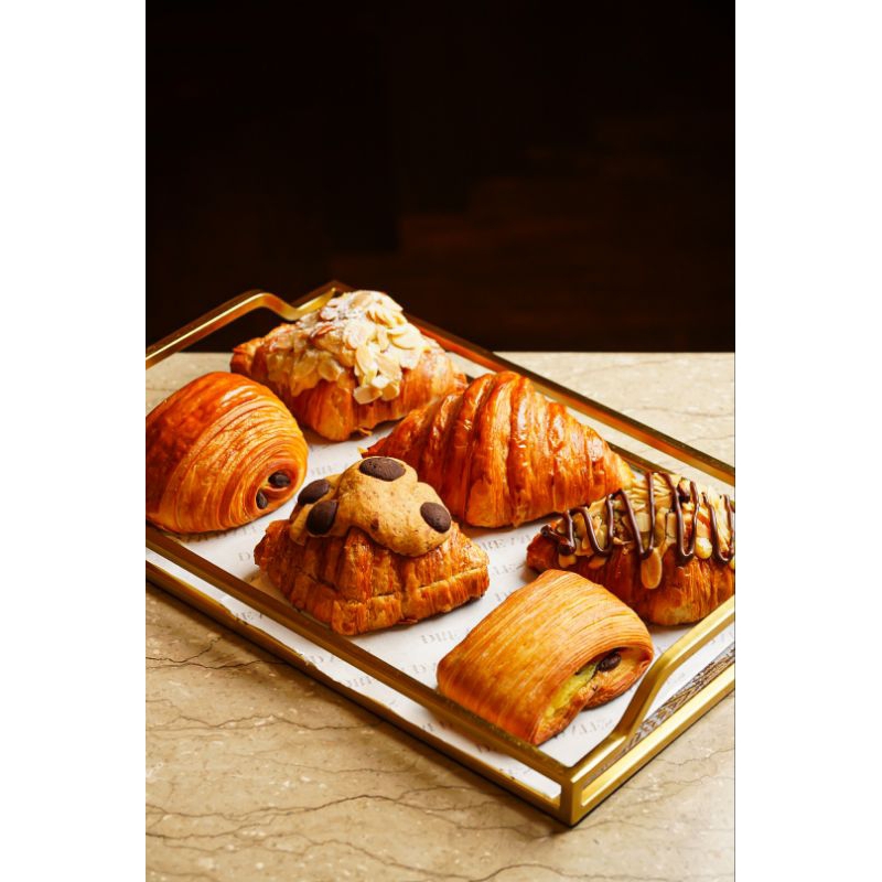 

Almond Croissant Premium Whole Sale