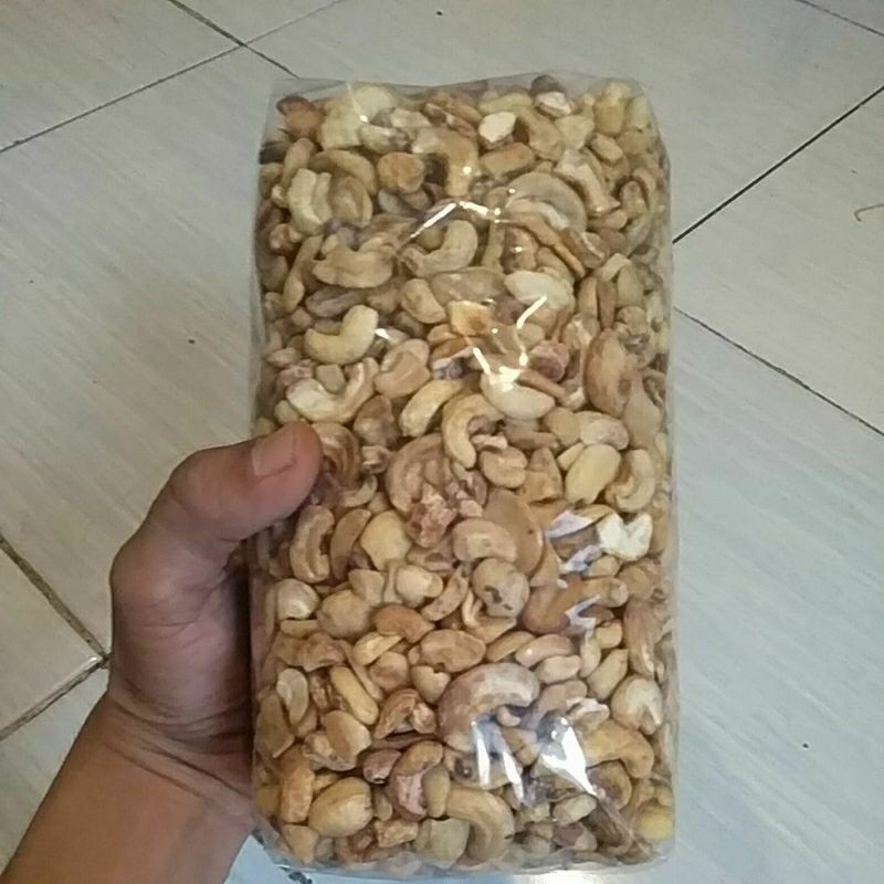 

kacang mede patahan mateng 1kg murah